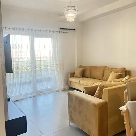 Lika Appartamento Golem (Tirana)